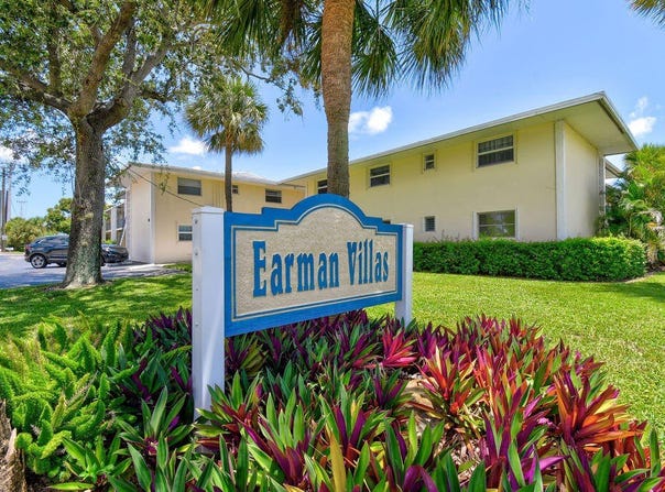 813 Hummingbird Way, North Palm Beach, FL 33408