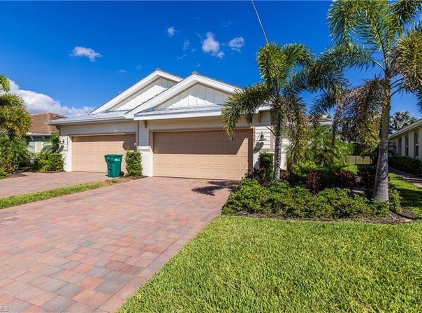 14567 Edgewater CIR, NAPLES, FL 34114