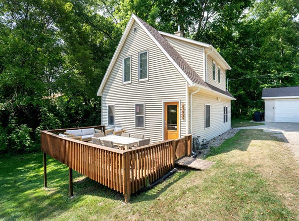 753 Superior Street, South Haven, MI 49090