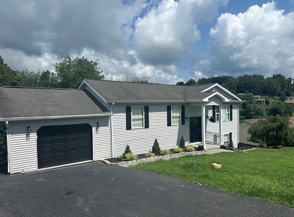 281 Plantation Drive, Richlands, VA 24641