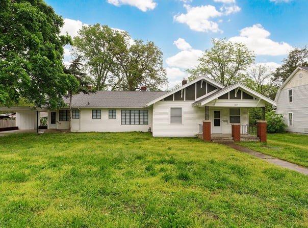 1615 W Nichols Street, Springfield, MO 65802