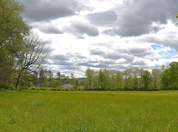Windy Meadows Ln, Frankford, WV 24938