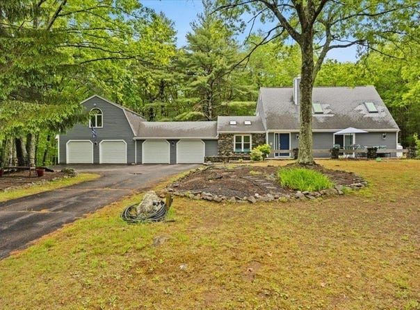871 Washington St, Franklin, MA 02038