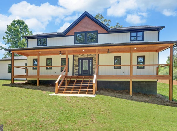 2690 Nub Garland, Toccoa, GA 30577