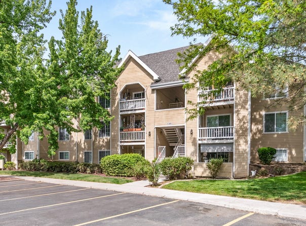 1205 E WATERSIDE Cv S, Midvale, UT 84047