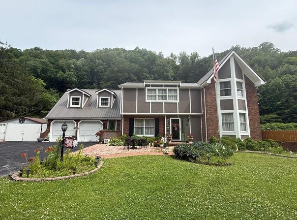 15883 Grapevine Rd., Phyllis, KY 41554