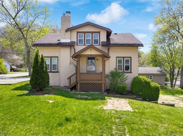 410 Dorwil Drive, Akron, OH 44319