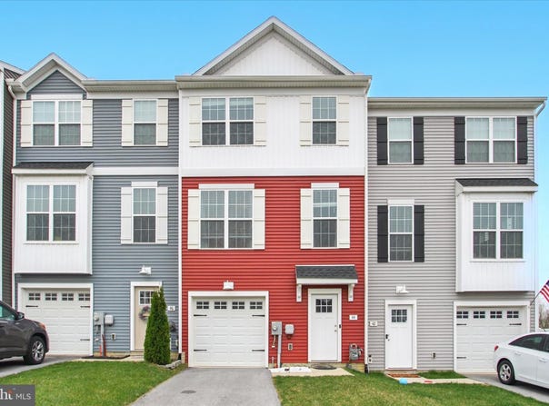 44 COOP LANE, HANOVER, PA 17331