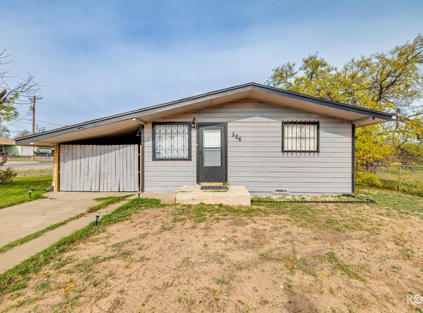 226 W Avenue M, San Angelo, TX 76903