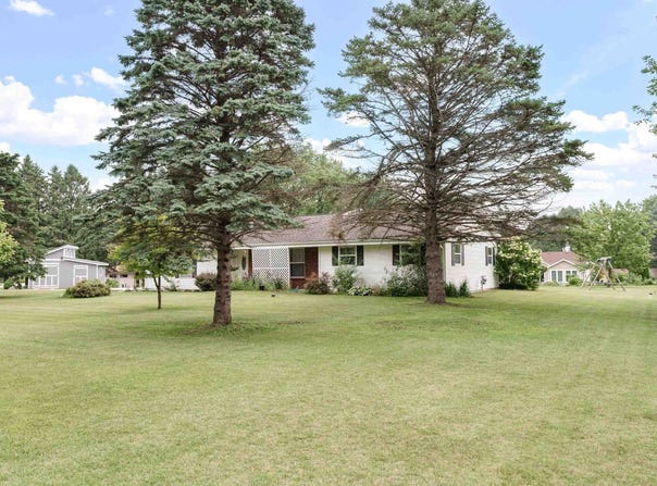 4144 N Lunar Drive, Janesville, WI 53546
