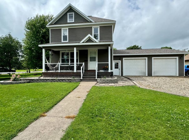208 E 6th Ave, Sisseton, SD 57262