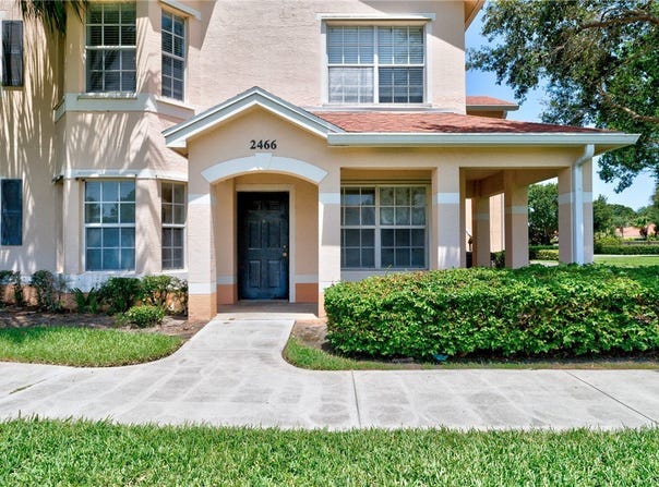 2466 57th Circle, Vero Beach, FL 32966