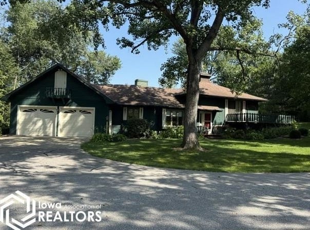 5007 Oak Lane, Mount Pleasant, IA 52641