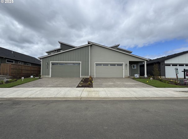 425 SE Shetterly DR, Dallas, OR 97338