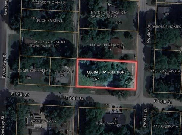 1402 POPLAR Street, Lamar, MO 64759