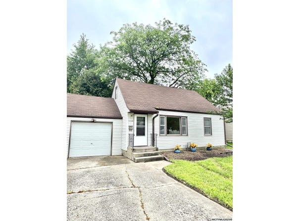 1538 N Hampshire, MASON CITY, IA 50401