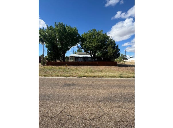100 Trout, Logan, NM 88426
