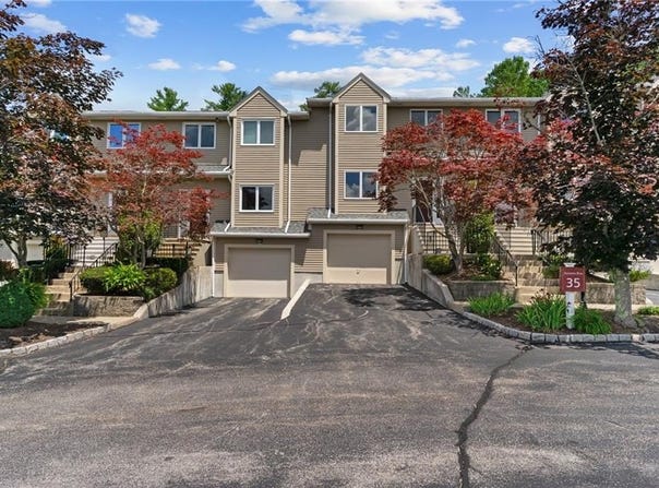 35 Waterview Drive, Smithfield, RI 02917