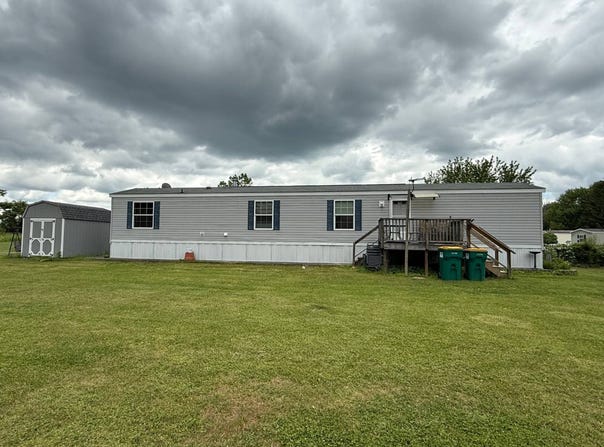 4 Birch St, Hudson, NY 12534