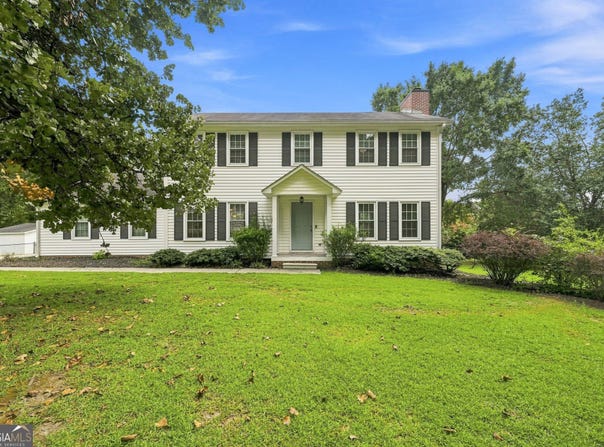 16 Wood Forest Drive SW, Cartersville, GA 30120