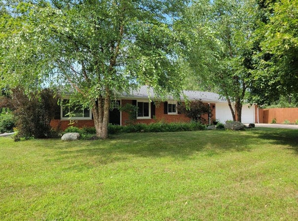 12972 S M 43 Highway, Delton, MI 49046