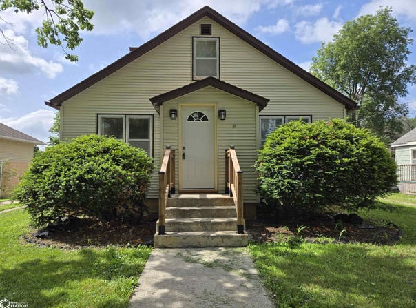 1328 1st Street, Webster City, IA 50595