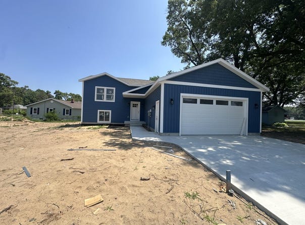 572 Agnes Street, Muskegon, MI 49442