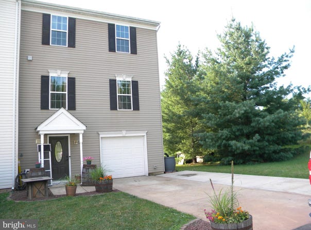 2231 WALNUT BOTTOM ROAD, YORK, PA 17408