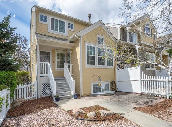 692 Beauprez Ave, Lafayette, CO 80026