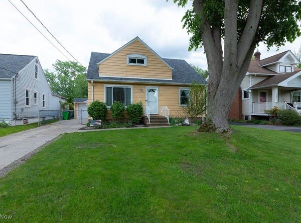 1271 Lander Road, Mayfield Heights, OH 44124