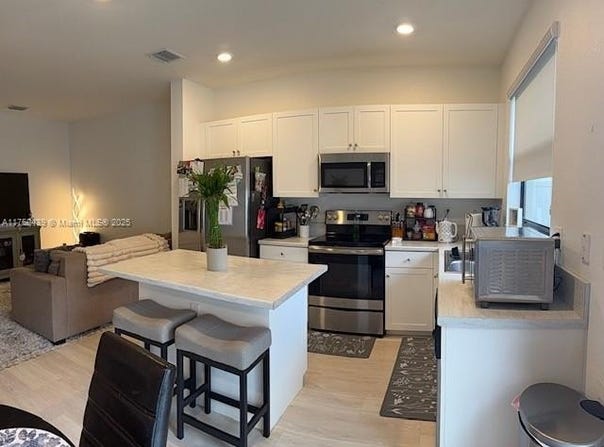 3323 W 106th Ter, Hialeah, FL 33018