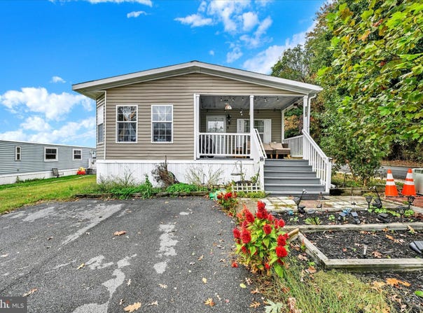 8087 KEETON, ELKRIDGE, MD 21075