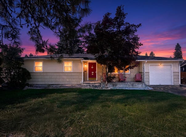 902 S Freya St, Spokane, WA 99202
