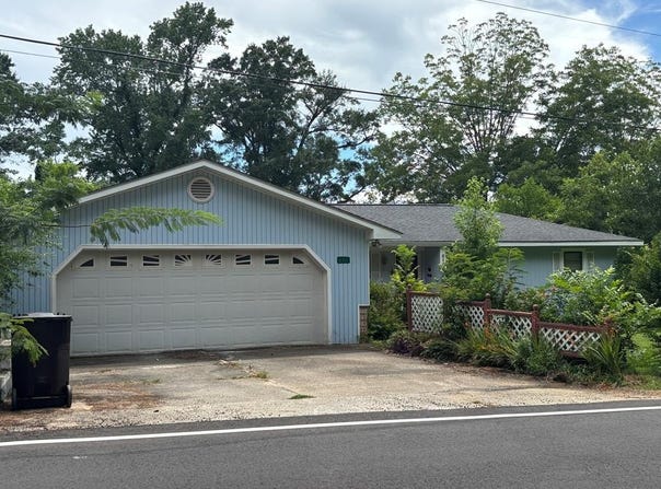 899 E Main Street, Ariton, AL 36311