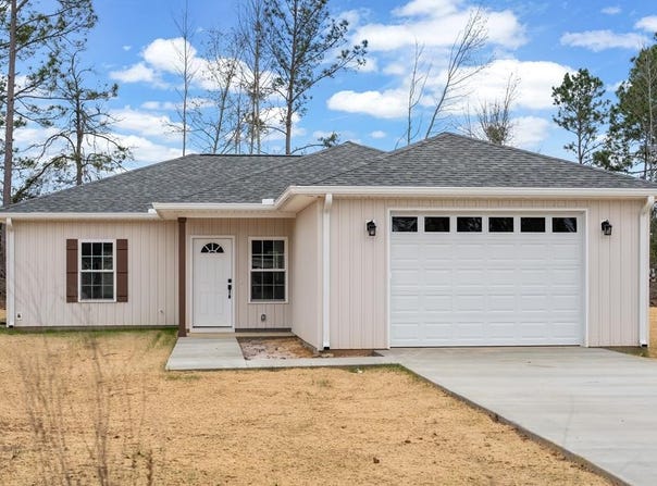 96 Beech Rd, Hazlehurst, GA 31539