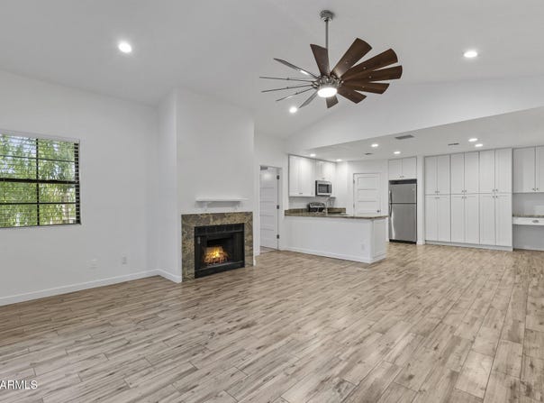 2855 S EXTENSION Road, Mesa, AZ 85210