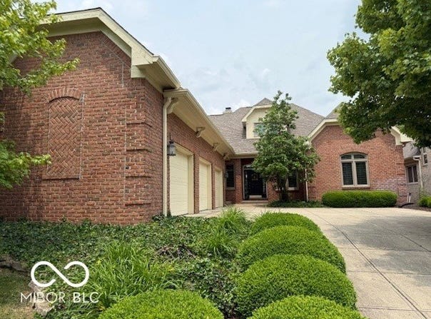 458 Burlington Lane, Carmel, IN 46032
