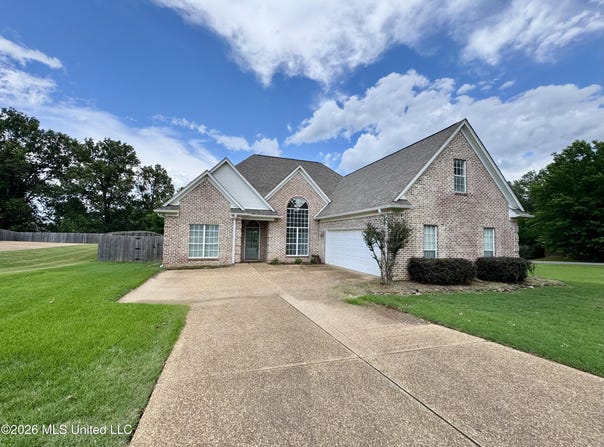 1868 Trapper Drive, Hernando, MS 38632