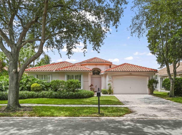 6851 Fiji Circle, Boynton Beach, FL 33437