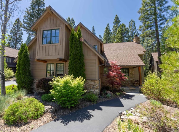 40 Hawk Ridge, Clio, CA 96106