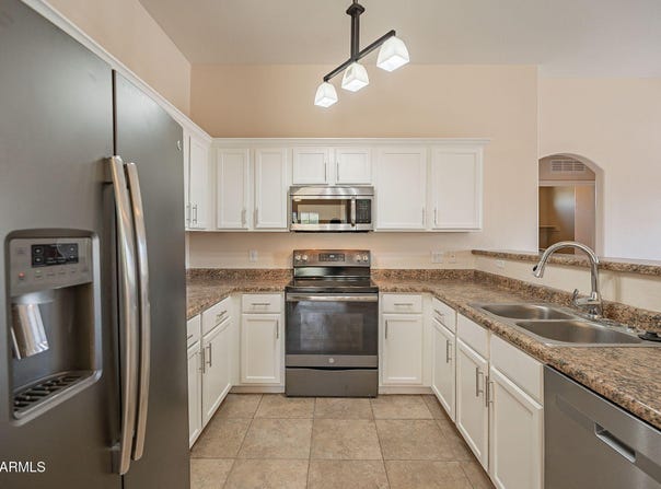 320 N 168TH Drive, Goodyear, AZ 85338