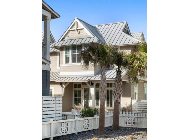 131 Sabal LN, Port Aransas, TX 78373