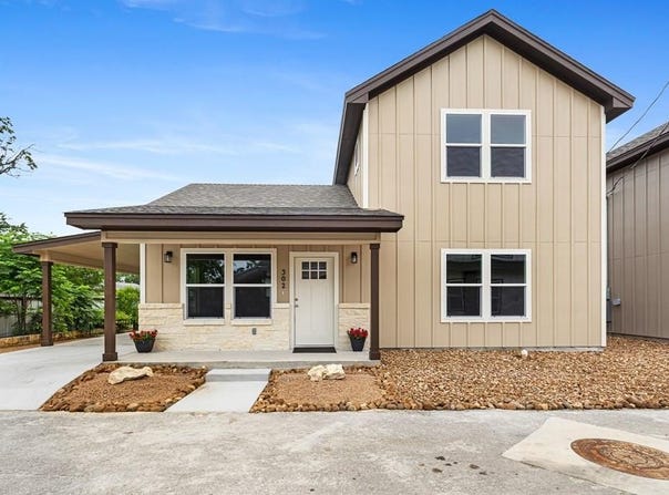 302 Riley Way, Kerrville, TX 78028