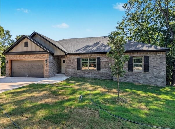 6 Osborne  LN, Bella Vista, AR 72715