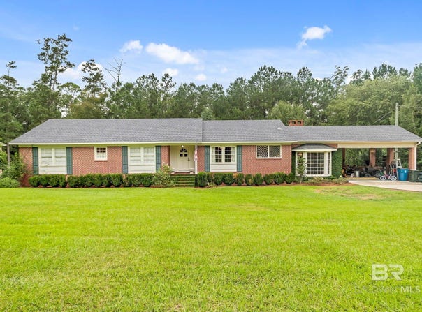 1515 Poplar Avenue, Brewton, AL 36426