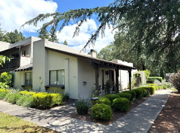 Santa Rosa, CA 95403