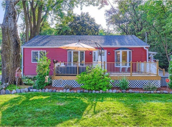 1387 Hadley Avenue N, Oakdale, MN 55128