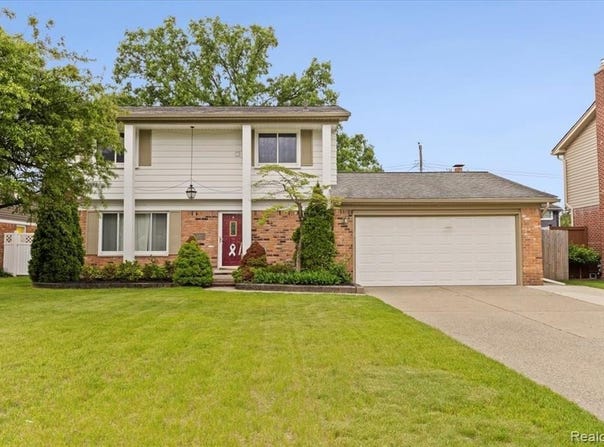 12360 Moers Drive, Sterling Heights, MI 48313