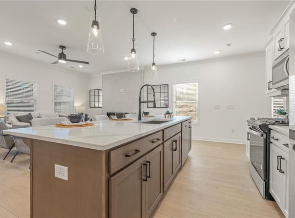 684 Sunstone Lane, Lawrenceville, GA 30043