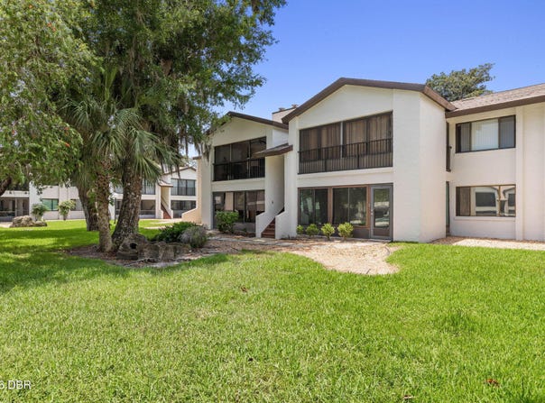 1 Tomoka Oaks Boulevard, Ormond Beach, FL 32174